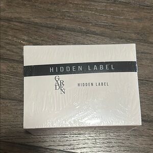 Hidden Label - Candle - lemongrass & ginger 
New